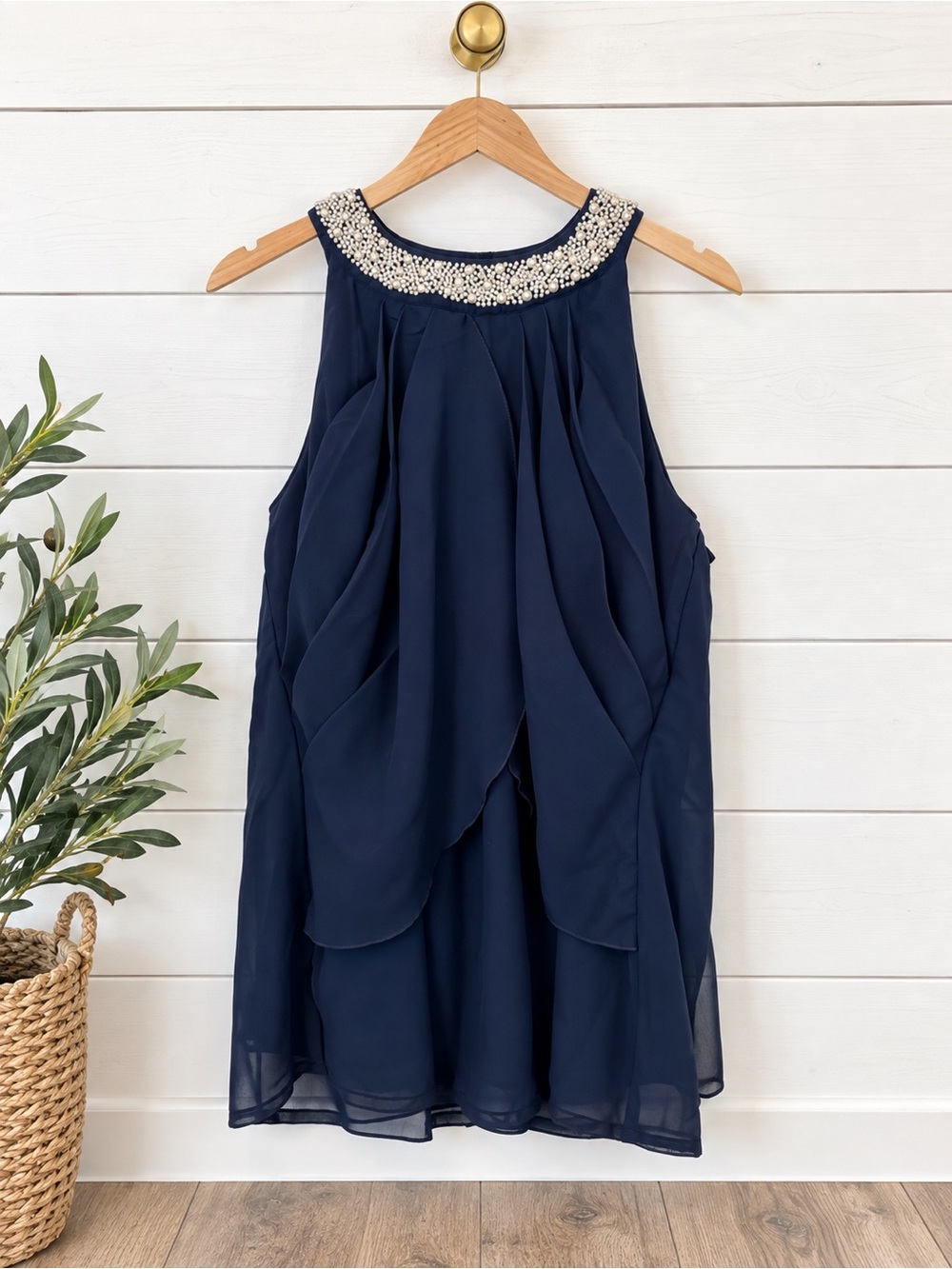 ✨ VENUS Navy Pearl Embellished Sleeveless Chiffon Top Size 12 Dressy Blouse